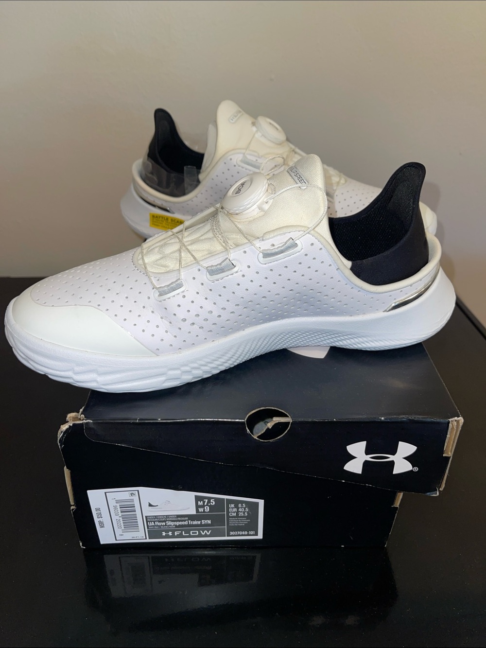 🗣️BRAND NEW! NEVER WORN! Women’s Under Armour White and Black Slip-On Sneakers - Picture 5 of 6